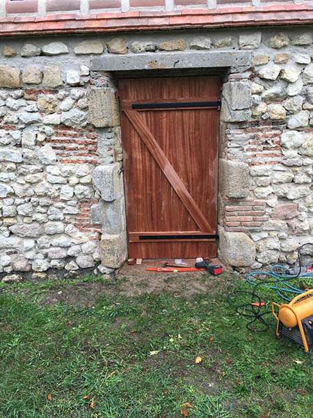 Porte entrée en bois Moulins