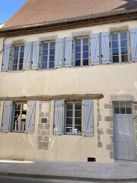 Installation fenêtres et porte Moulins