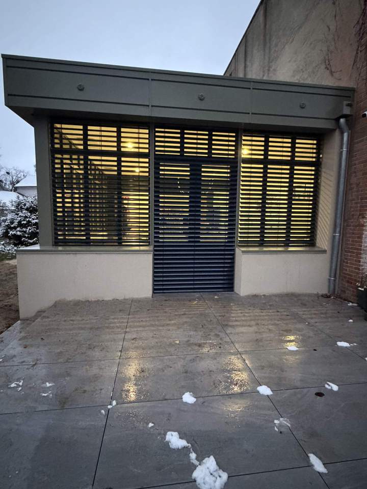 Fenêtre, porte et volet en alu (12)