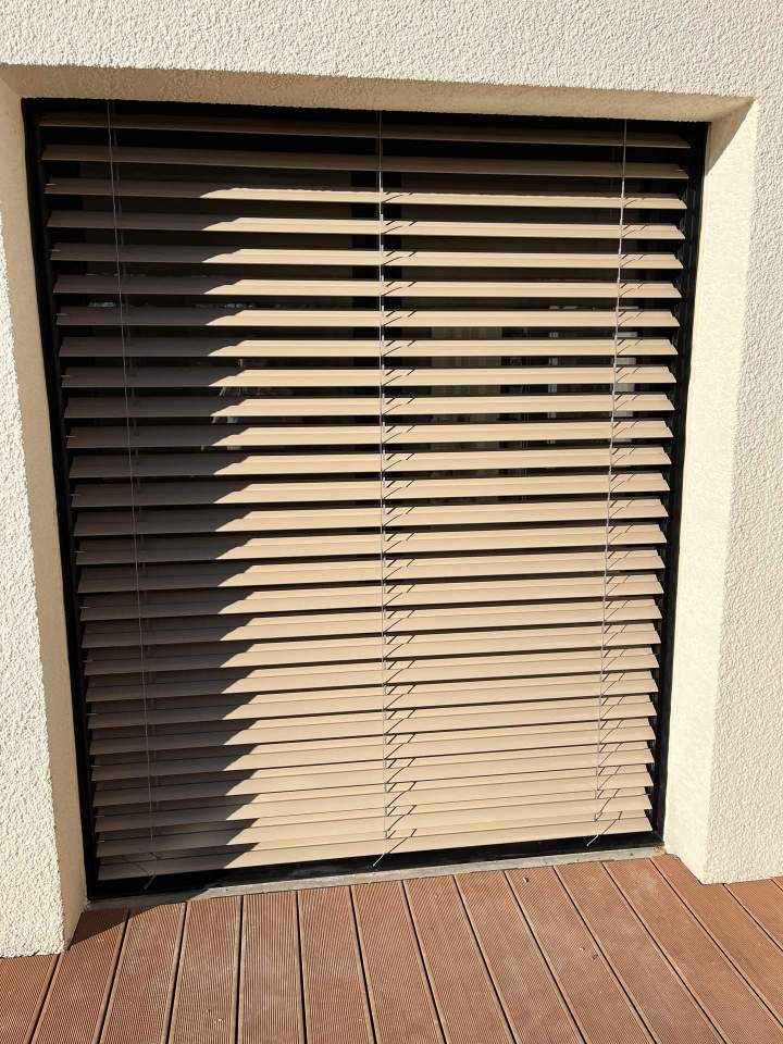 Fenêtre, porte et volet en alu (24)