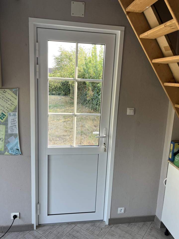 Fenêtre, porte et volet en alu (28)