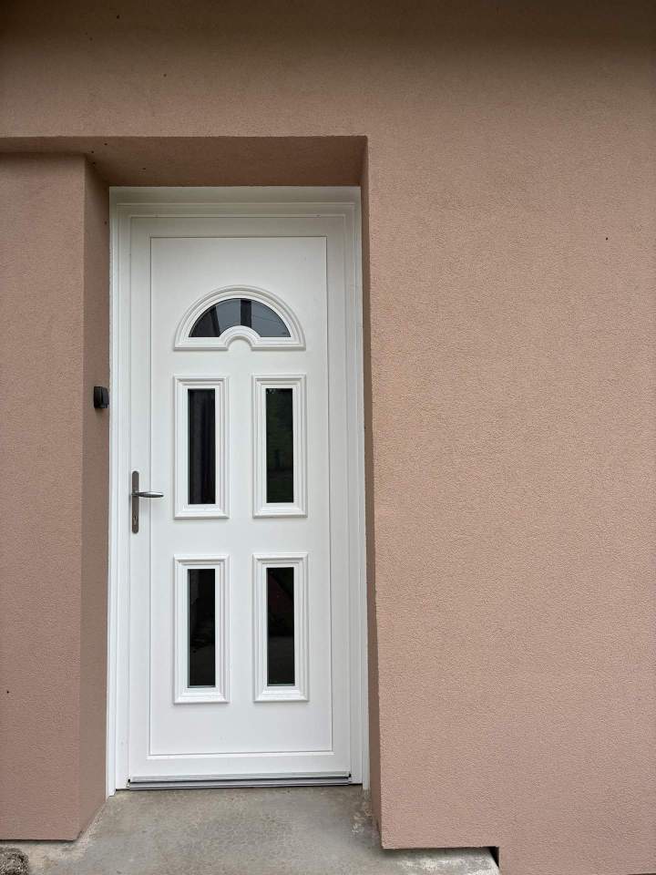 Fenêtre, volet, portail, terrasse, porte en bois (32)