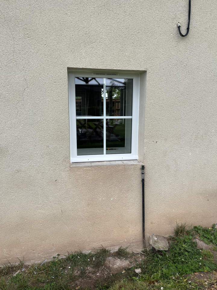 Fenêtre, volet, portail, terrasse, porte en bois (17)