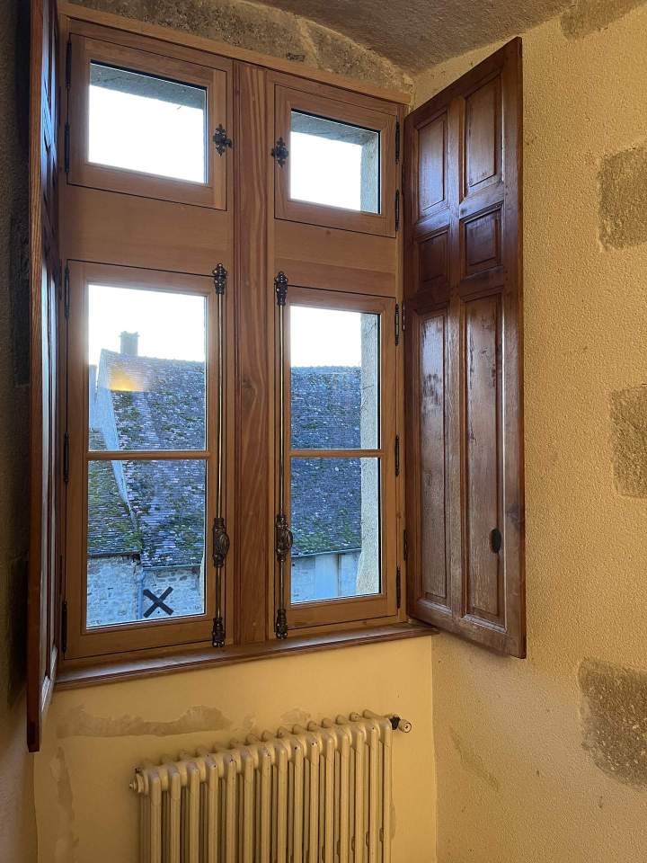 Fenêtre, volet, portail, terrasse, porte en bois (9)