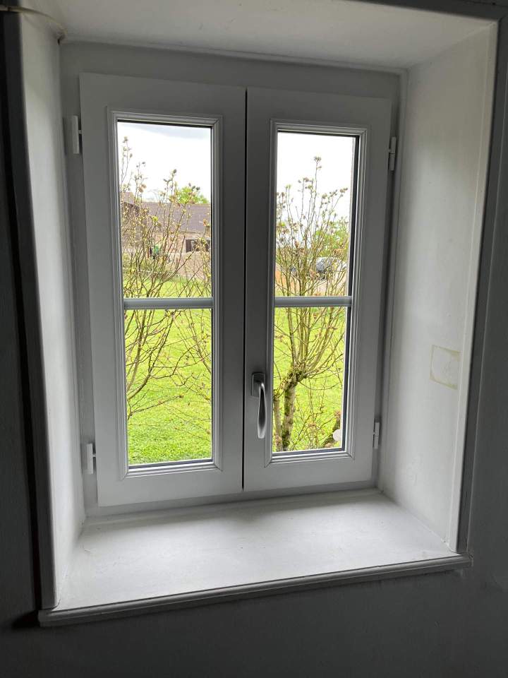 Fenêtre, volet, portail, terrasse, porte en bois (18)