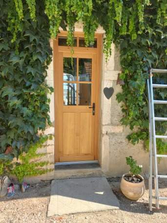 Porte d'entrée élégante Moulins